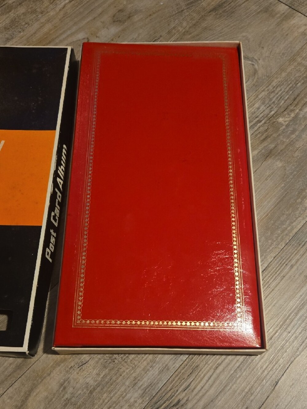 Vintage Post Card Album With European Postcards - Picture 3 of 10